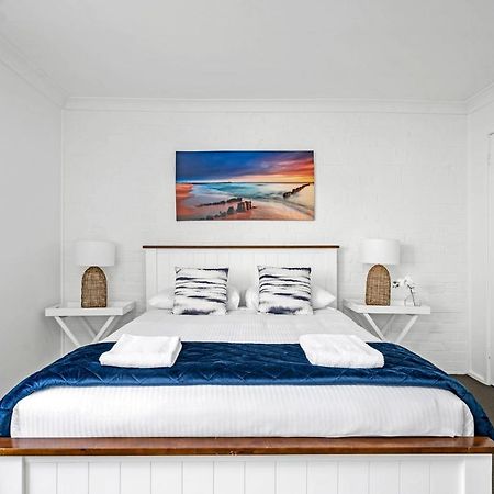 Husky 56 Beachfront Villa'S - Great Location On The Beach 赫斯基森 外观 照片