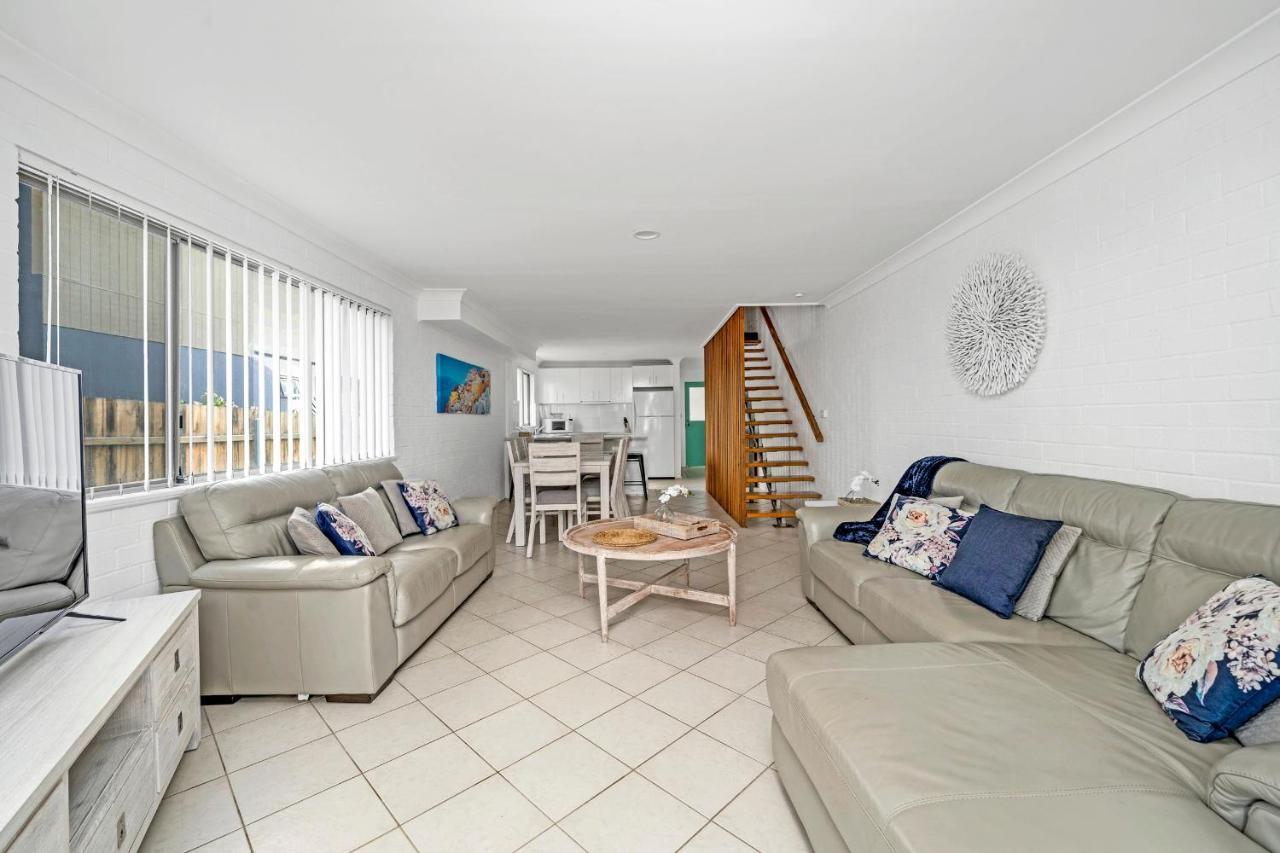 Husky 56 Beachfront Villa'S - Great Location On The Beach 赫斯基森 外观 照片